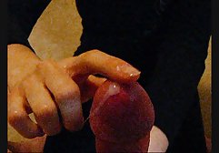 Schlampe fickte sich mit einem Dildo german fremdgehen porn