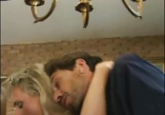 Hübsche free german porn video Schlampe masturbiert vor einer Webcam
