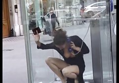 Zwei hübsche teenporn german Küken streicheln im Badezimmer
