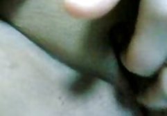 Die Schönheit german mobile porn Sasha masturbiert mit einem großen Dildo