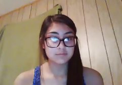 Masseurin führt erotische german skinny tube Massage für einen Kunden