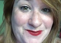 Leidenschaftliche Sex-Jungvermählten in anal deutsch amateur der Küche auf dem Boden