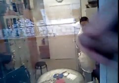 Die Brünette lud einen netten Kerl ein, nach der Korrespondenz mit ihm im Internet zu ficken tube mature german