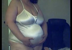 Ein etwas faszinierendes Amateurvideo, in dem eine junge Blondine mit beneidenswertem Eifer ihrem geliebten Kerl einen geilen Blowjob german amateur bdsm zaubert und im Finale auf weiche, runde Titten Spermadruck bekommt